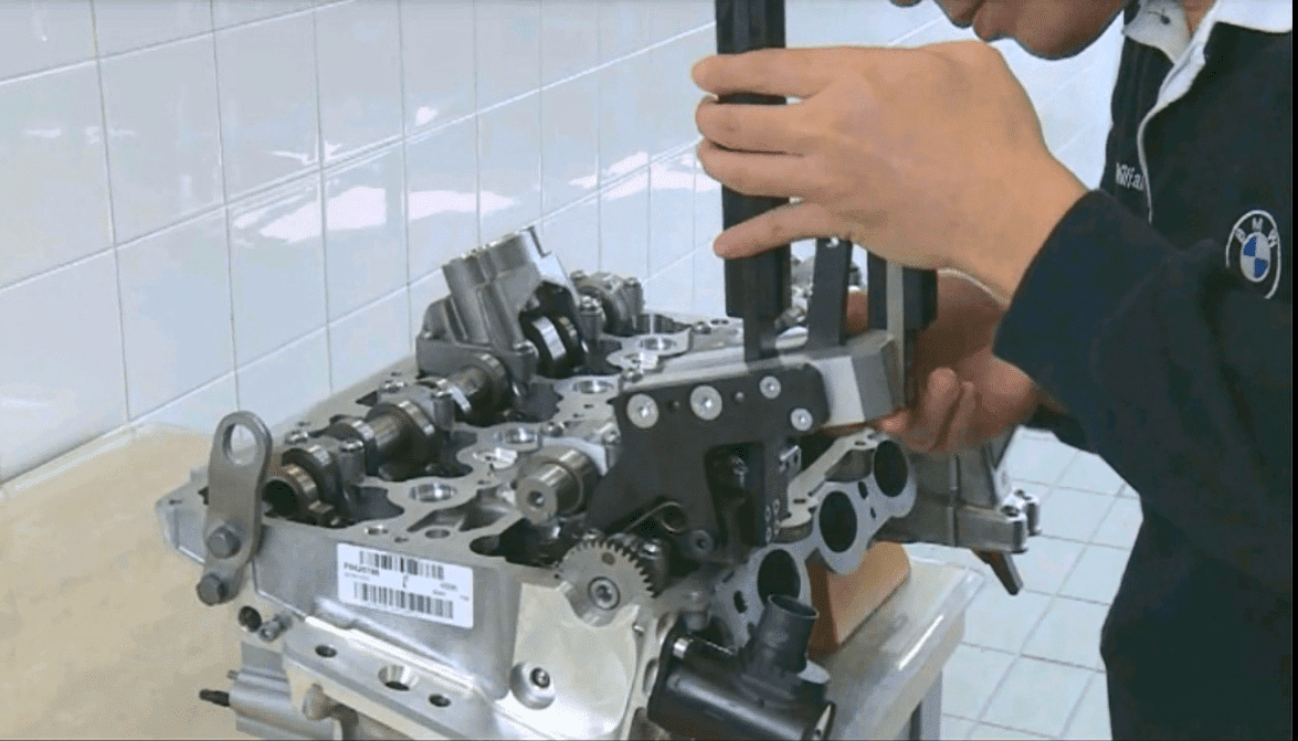 📂宝马BMW | 原厂培训 F系G系的常见维修操作技巧及诊断视频 发动机拆装 变速箱诊断 电池维护 油箱滤清器拆装 高压燃油油路拆装 更换气门油封 空调检漏 安装调整正时(6G)