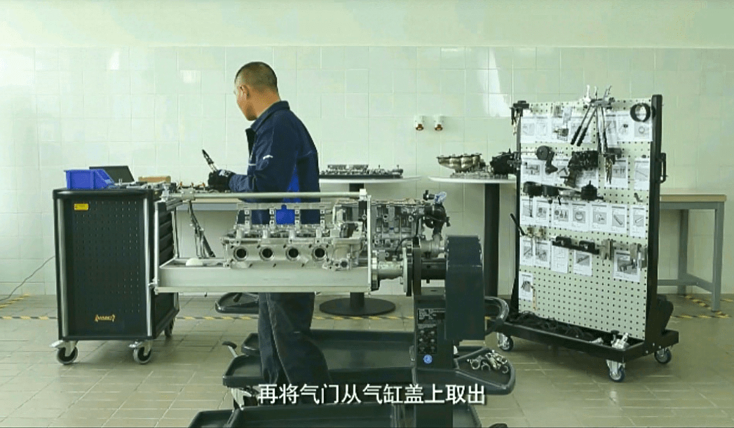 📂宝马BMW | 原厂培训 F系G系的常见维修操作技巧及诊断视频 发动机拆装 变速箱诊断 电池维护 油箱滤清器拆装 高压燃油油路拆装 更换气门油封 空调检漏 安装调整正时(6G)